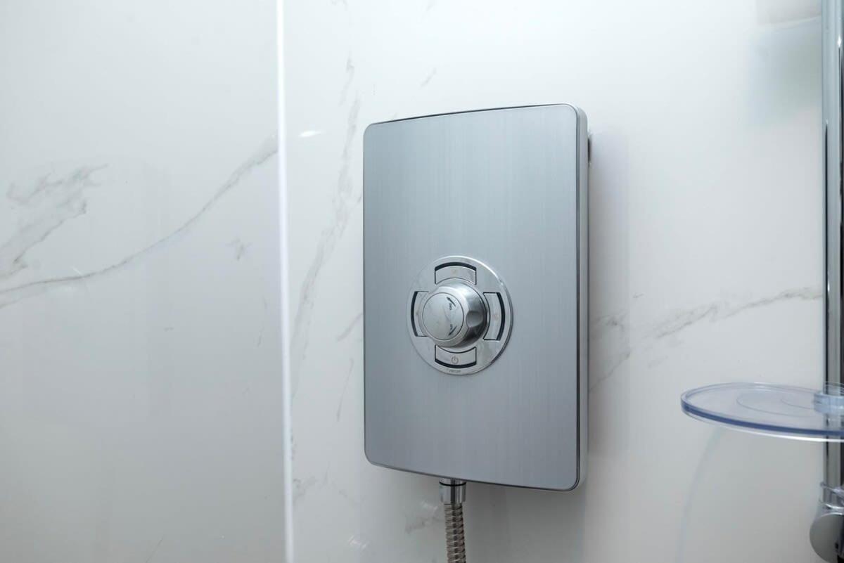 Cozy Single Level Flat With Parking Leilighet Enfield Eksteriør bilde